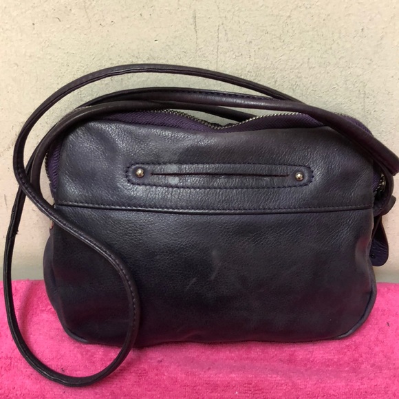 B Makowsky Crossbody Purse - Picture 2 of 6